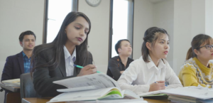 日東国際学院　授業様子